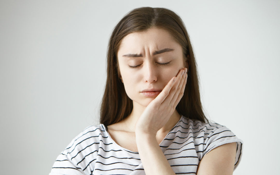 Denti del giudizio: sintomi e problematiche frequenti